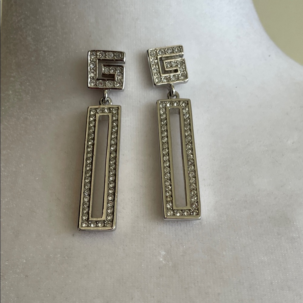 GIVENCHY G Logo Susan Caplan Silver Crystal Drop Post Statement Earrings - Picture 13 of 17